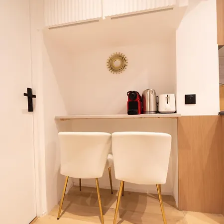 Cosy Flat / Tour Eiffel Area Apartmán