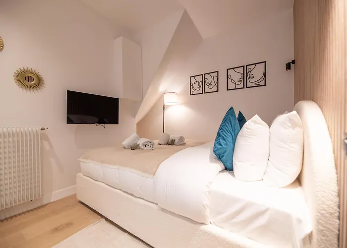 Апартаменты Cosy Flat / Tour Eiffel Area Париж